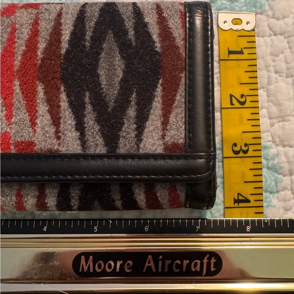 PENDLETON Tri-fold Wallet ** Classic Native Design** - Picture 5 of 5